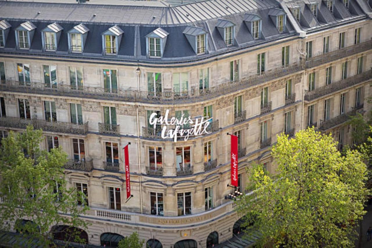 فندق فندق هوليداي إن باريس إليزيه المظهر الخارجي الصورة